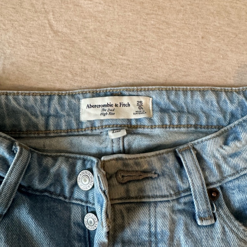 Abercrombie Curve love the dad high rise Jean